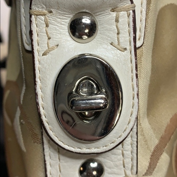 Coach signature beige tan Carly optic white trim - Picture 10 of 10